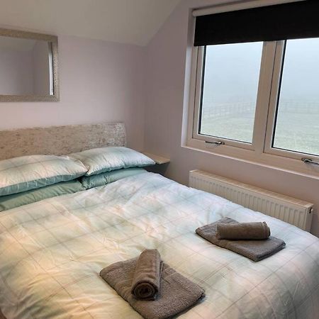 Hanaverian Suit With Amazing Views Of Stud Farm. Driffield المظهر الخارجي الصورة