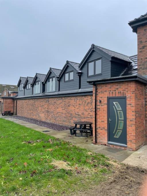 Hanaverian Suit With Amazing Views Of Stud Farm. Driffield المظهر الخارجي الصورة